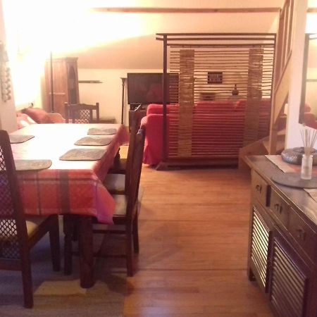 Appartement En Loft 50M2 Dans Maison Avec Chambre En Mezzanine Et Canapes Lits Dans Salon Saint-Pierre-de-Chartreuse Luaran gambar